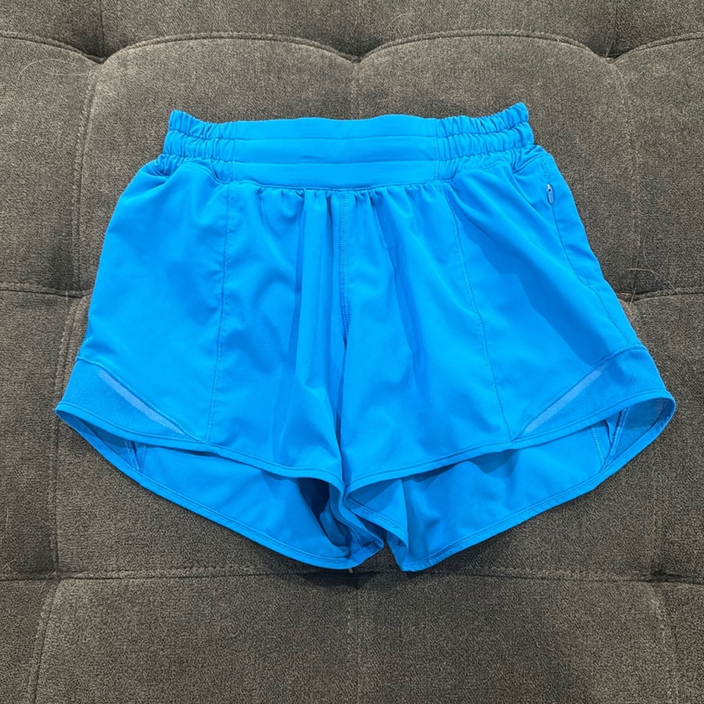 Lululemon Hotty Hot Low Rise Shorts 4” *Lined